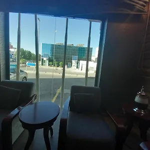تحقق من التوفر